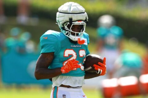 Dolphins RB Jeff Wilson Jr. activated off IR for game vs. Eagles
