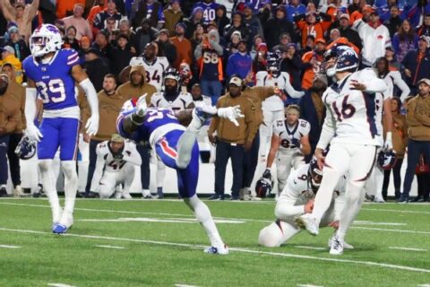 Bills rue ‘inexcusable’ 12 men on field penalty in loss to Broncos