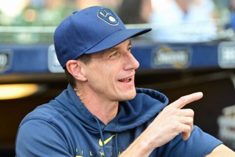 Cubs fire David Ross, hire Craig Counsell as new manager