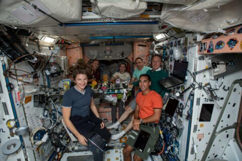 How astronauts make Thanksgiving dinner in space