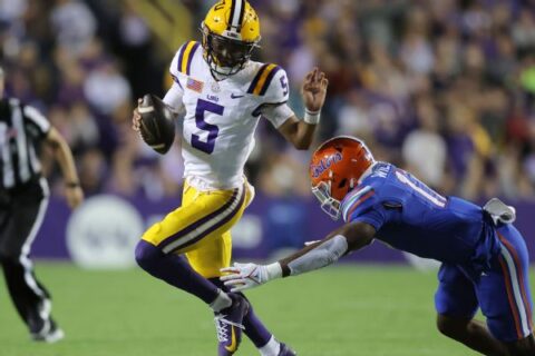 Jayden Daniels makes history with 606 yards, 5 TDs in LSU win