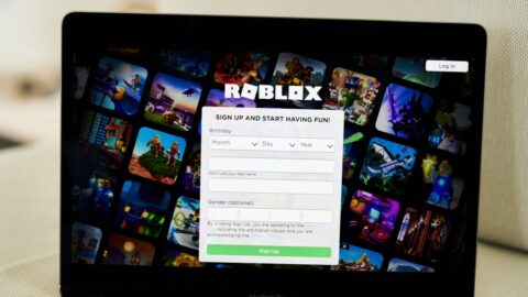 Parents sue Roblox over alleged failures to protect children from explicit content