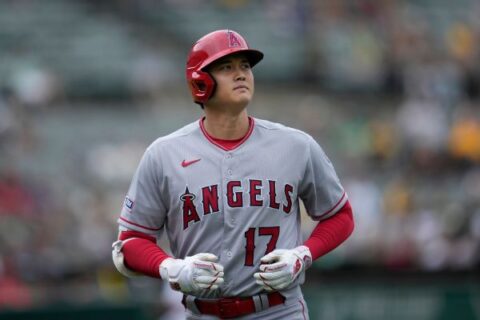 Shohei Ohtani, 6 others reject qualifying offer, stay free agents