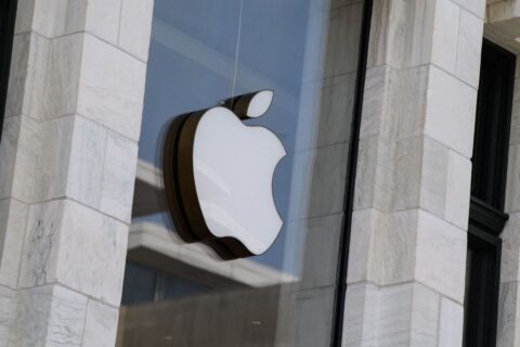 Apple agrees to pay out $25 million to settle lawsuit over Family Sharing