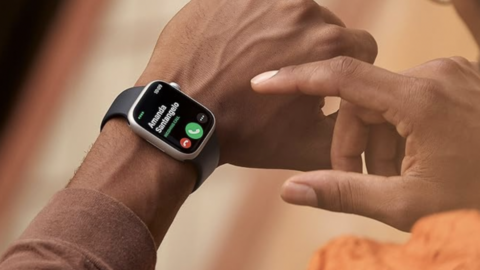 Best Apple deal: Apple Watch Series 8 (GPS + Cellular, 45mm) on sale for $349