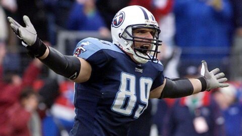 Ex-Titans TE Frank Wycheck, 52, dies after fall at home