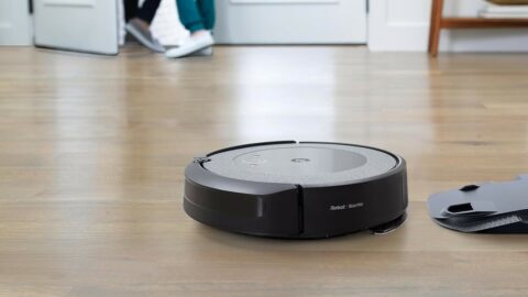 iRobot deal: Save 35% on the iRobot Roomba Combo i5