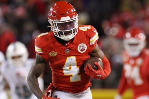 In subzero temperatures, WR Rashee Rice has 130 receiving yards in Chiefs’ wild-card win over Dolphins