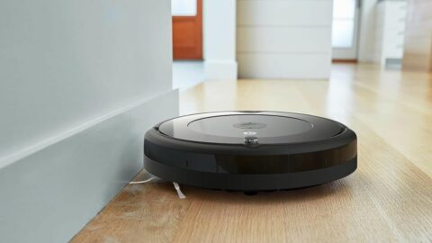 Robot vacuum deal: Get the iRobot Roomba 694 for 42% off