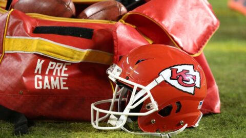 Dolphins, Vikings top players’ survey of NFL teams; Chiefs 31st