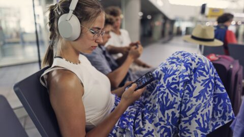 The 8 best noise-cancelling headphones for flying 2024