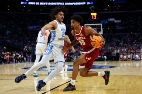 Alabama upsets UNC for 2nd Elite Eight trip in school history