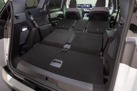 Peugeot e-5008 brings seven seats and 410 miles of range