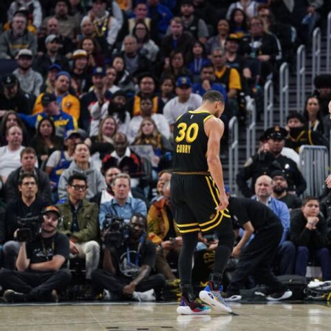 Sources — Warriors’ Stephen Curry unlikely to miss much time