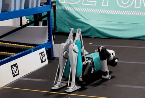 Humanoid robots are learning to fall well