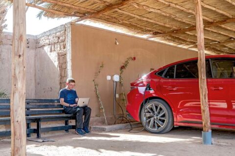 (Really) remote charging: Electric Skoda vs the Sahara