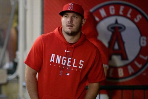 Angels star Mike Trout needs knee surgery for torn meniscus