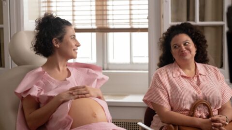 ‘Babes’ red-band trailer: Ilana Glazer and Michelle Buteau grapple with pregnancy in gross-out comedy
