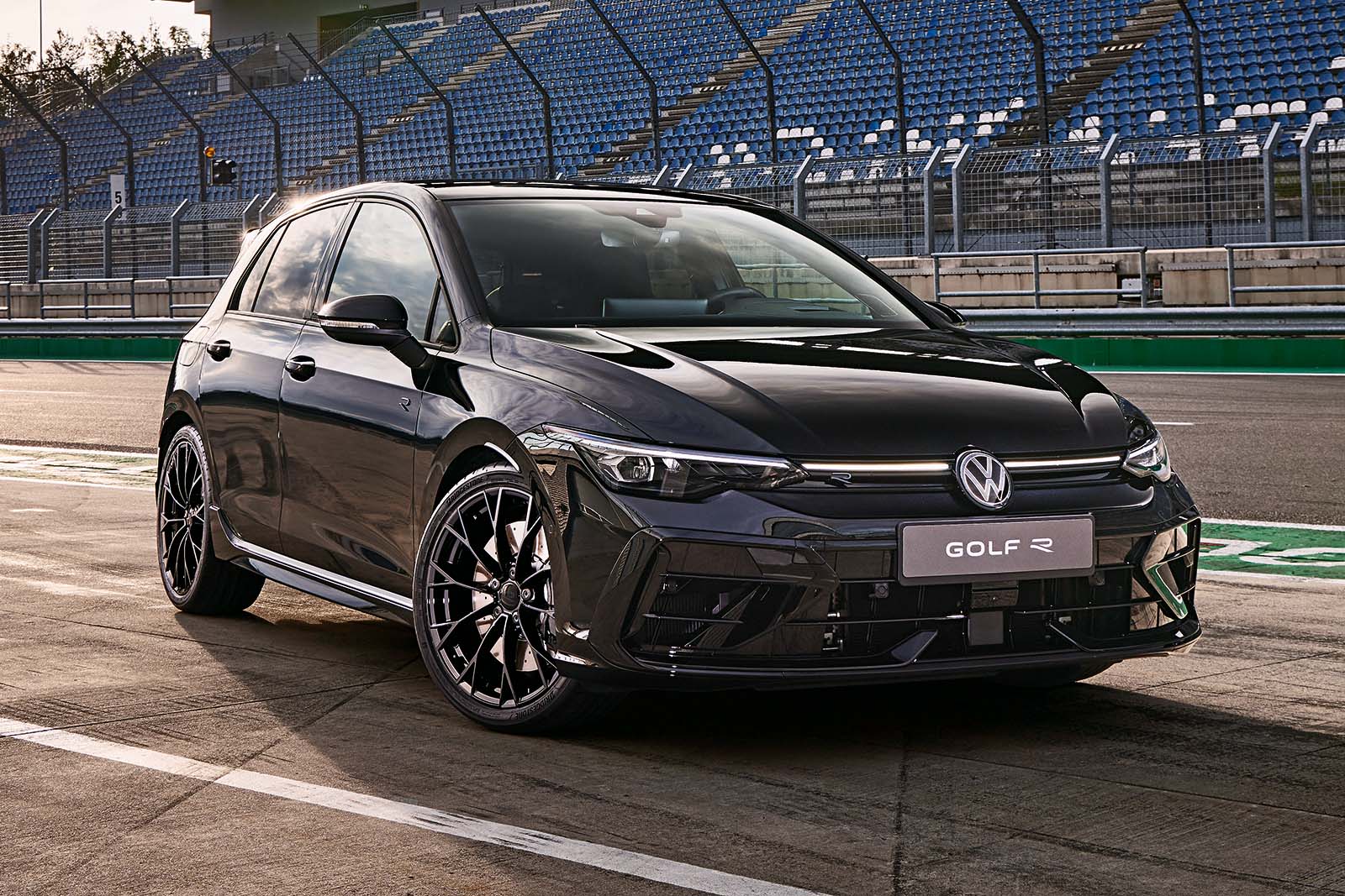 2024 Volkswagen Golf R brings power boost and new tech