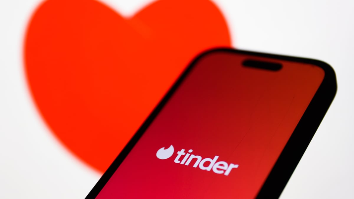 Does Tinder notify about screenshots?