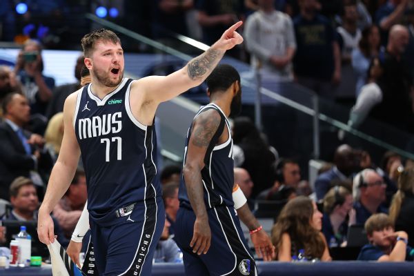 Mavs’ Luka Doncic gripes about refs after fouling out in Game 3