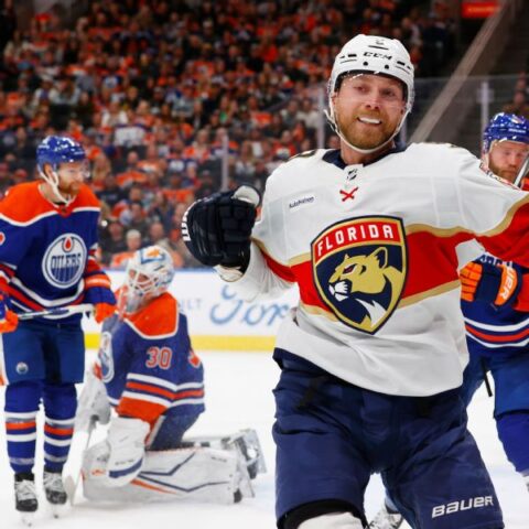 Panthers favored to win Stanley Cup, McDavid to win MVP