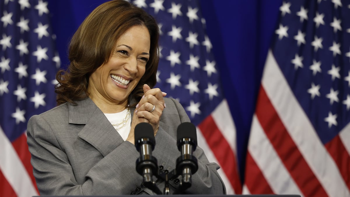 Why is Twitter obsessed with Kamala Harris right now